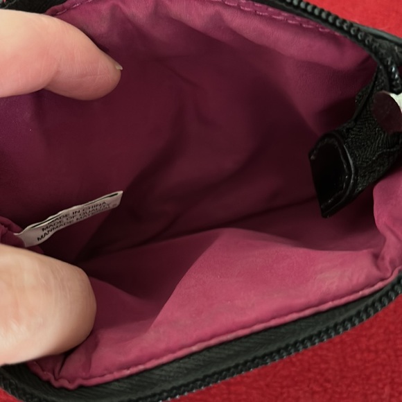 EUC Nine West Flowered wristlet purse pink black gray silver accent - Picture 4 of 5